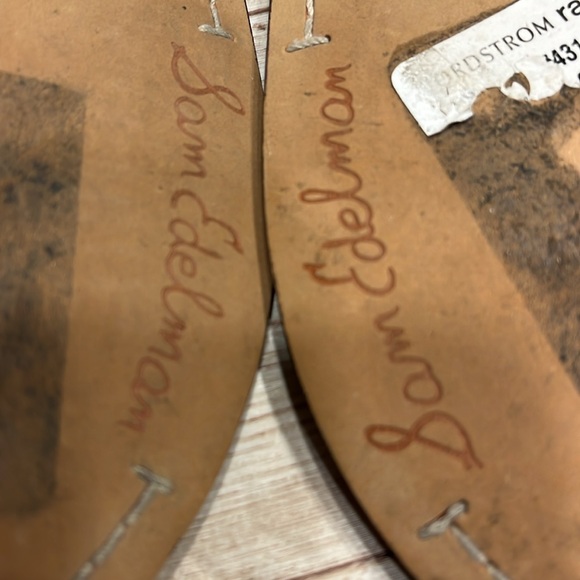 Sam Edelman GiGi Toe Thong Sandals  Embroidered Tribal Pattern Size 6-1/2 - Picture 6 of 8